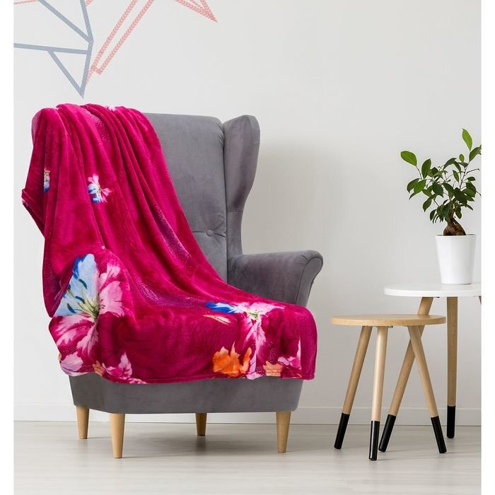 Плед "Этель корал" 1,5 сп. Лилии 150х200 см, 100% п/э, корал-флис, двухсторонний 210 гр/м² - особенности