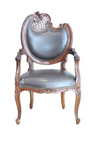 Кресло для отдыха из массива красного дерева ручная работа